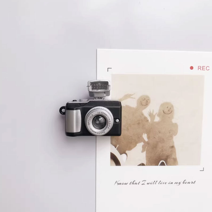 3D Camera Pop-Art Magnets (With Sound)