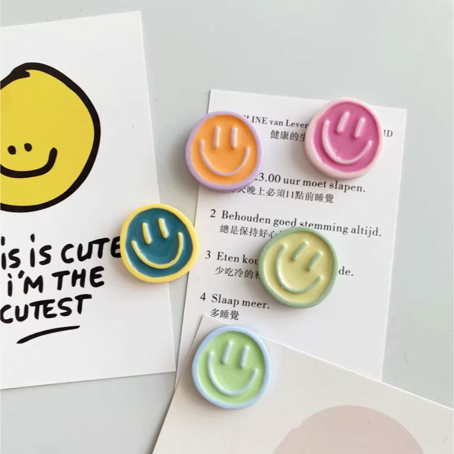 3D Smiley Face Pop-Art Magnets (3pcs)