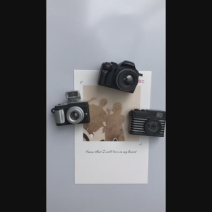 3D Camera Pop-Art Magnets (With Sound)